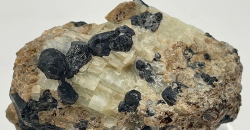 Sapphirine Meaning and Spiritual Properties